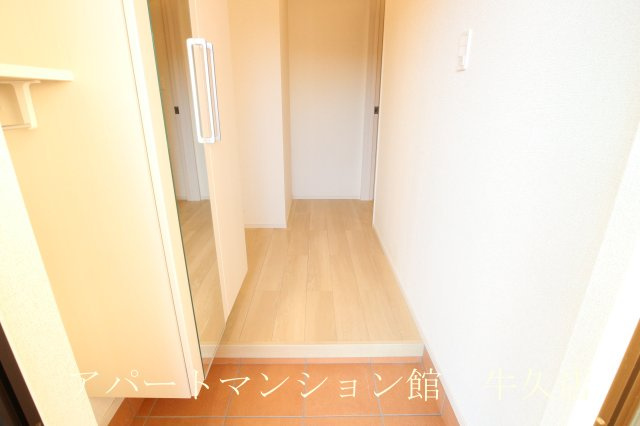 アヴァンセⅣの玄関