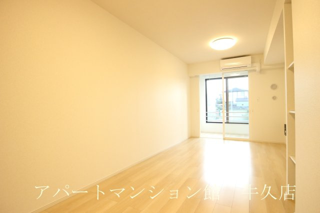 アヴァンセⅣの居間・リビング