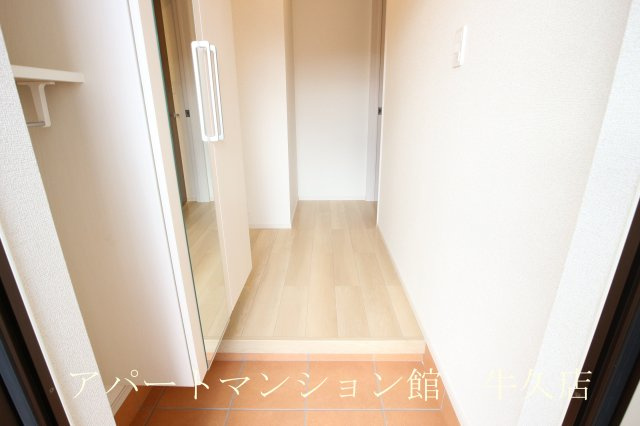 アヴァンセⅣの玄関