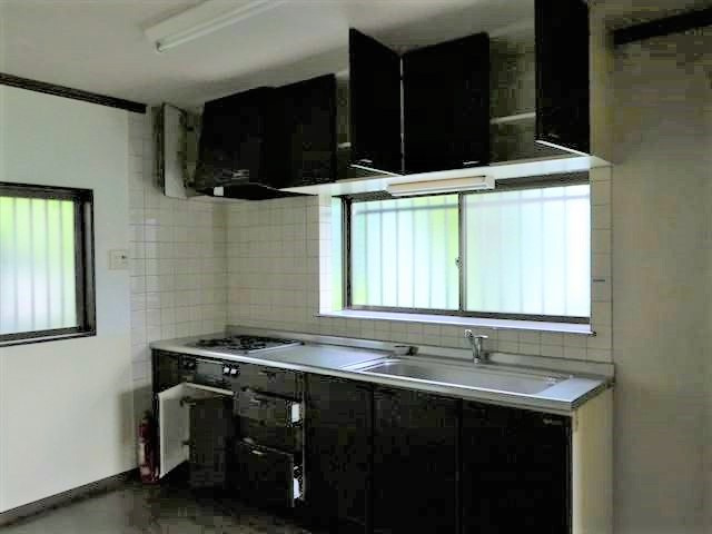 玖須美元和田　中古建てのキッチン