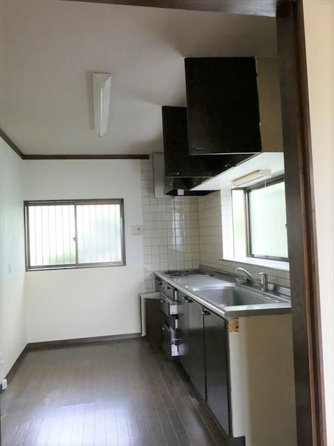 玖須美元和田　中古建てのキッチン