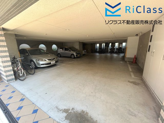 ワコーレペイサージュ神戸の駐車場|駐車場です