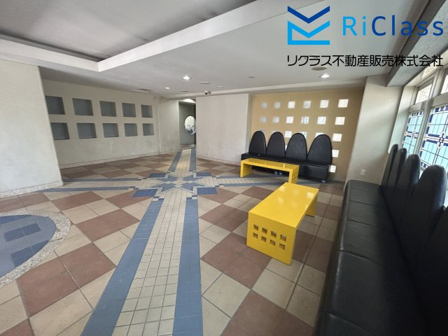 ワコーレペイサージュ神戸のエントランス|清潔なエントランスです