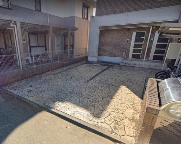 アンバーガーデンの駐車場