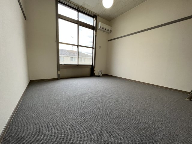 【洋室】 | リトルシャンティ―
