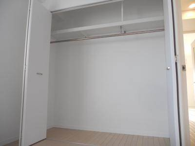 リヴェール綾堀川の収納|大型クローゼット