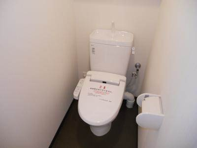 リヴェール綾堀川のトイレ|ウォシュレット