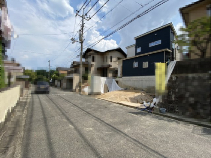 新築戸建　相田7丁目の前面道路含む現地写真
