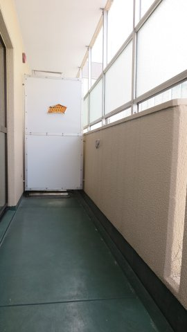 松屋レジデンスのバルコニー