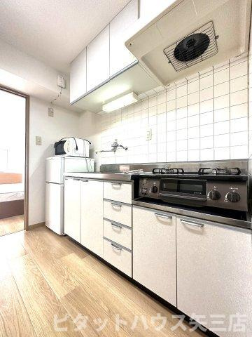 メゾン南昭和のキッチン|お料理しやすいキッチンです