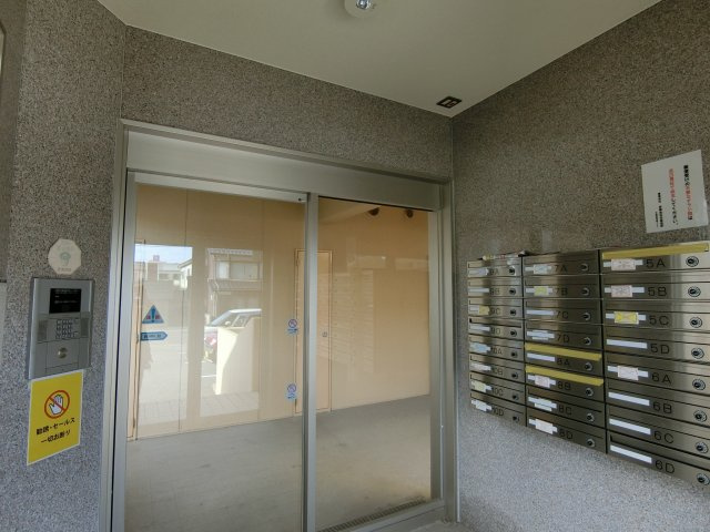 プレゼンスⅡのエントランス