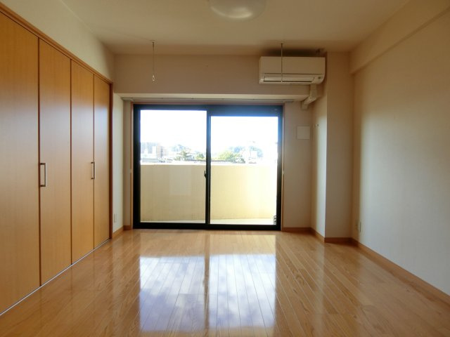 プレゼンスⅡの居間・リビング