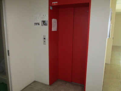 【その他共用部分】 | 朝日プラザ淡路 | エレベーターが有るので助かりますね