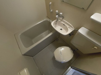 【浴室】 | 朝日プラザ淡路 | コンパクトで使いやすいお風呂です