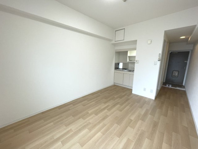 【居間・リビング】 | 朝日プラザ淡路 | こちらのリビングで趣味の時間をお楽しみください