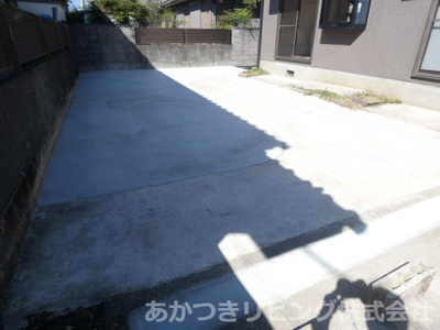 【駐車場】 | 小山市乙女中古戸建て | ◆土間コンクリート工事完了◆車種により3台駐車可能です◆