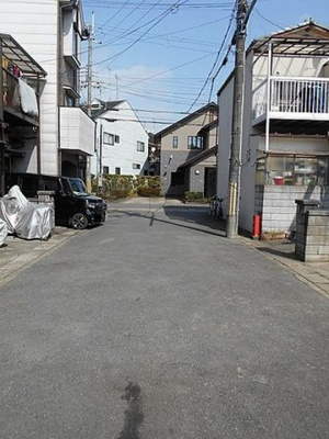 【前面道路含む現地写真】 | 山科区勧修寺東堂田町　中古戸建（賃貸オーナーチェンジ）