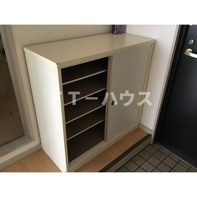 Ｒグレイスヒガシヤマの玄関