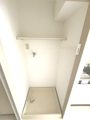 ミリオンコート久米川駅前の設備|洗濯機置場
