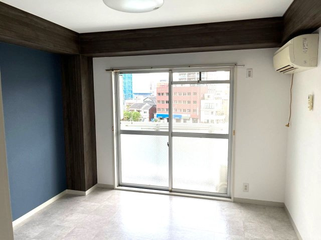 Wins Akashiの洋室