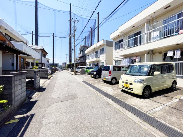 中吉野ハイツの駐車場