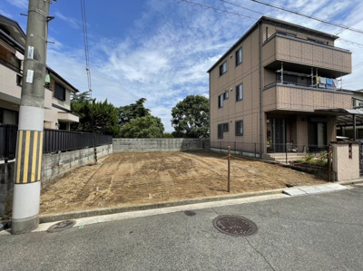 【前面道路含む現地写真】 | 忠岡小・南西向き・土地34坪・建築条件なし・更地渡し・忠岡町忠岡南3丁目 | 前面道路含む現地写真です
