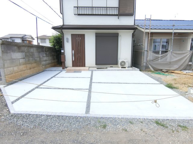 ウェルメゾンの駐車場