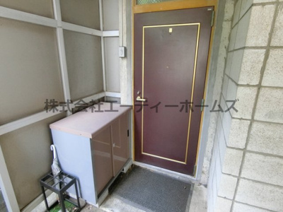 【玄関】 | MKハイツ | 収納もある玄関です