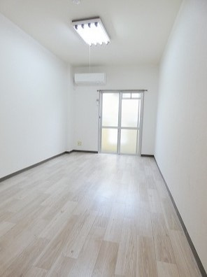 【洋室】 | リーヴズ千里山 | 洋室★