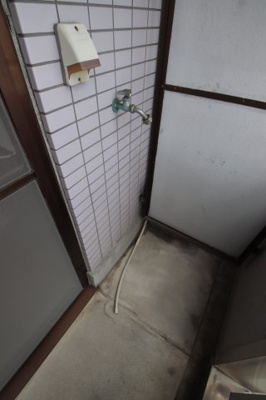 【設備】 | サンアベニュー葉山 | 室外洗濯機置場
