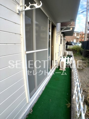 【バルコニー】 | ドエルマルシェＤ棟 | 落ち着いた時間を過ごせるバルコニーです