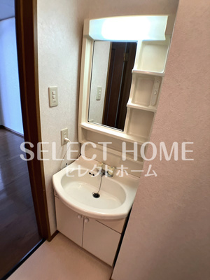 【独立洗面台】 | ドエルマルシェＤ棟 | 使いやすい独立洗面台です