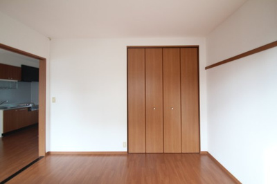 【収納】 | プレミール泉 | 閉じた状態です