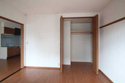 【収納】 | プレミール泉 | 寝室にある収納です