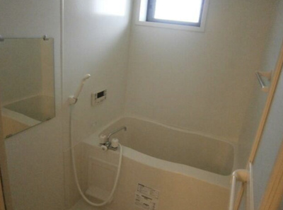 【浴室】 | レジデンス桜 | 落ち着いた空間のお風呂です