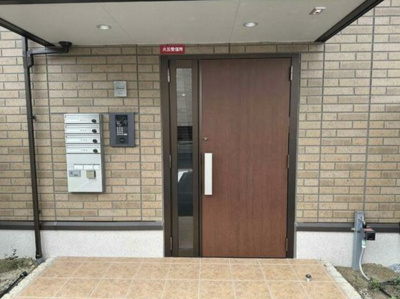 【エントランス】 | ウッズ荒塚 | 毎日通るエントランスはこのようになっています