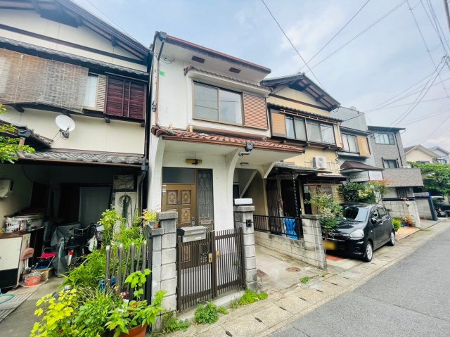 太秦森ヶ西町の前面道路含む現地写真