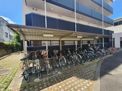 エル・セレーノ西院Ⅰ番館の駐車場|駐輪場
