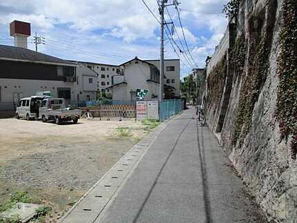 広島市西区己斐西町　土地(全２区画)(JS)の前面道路含む現地写真