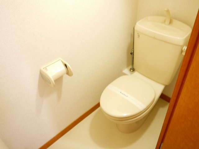 レオパレスｆｒｉｅｎｄｓのトイレ|コンパクトで使いやすいトイレです