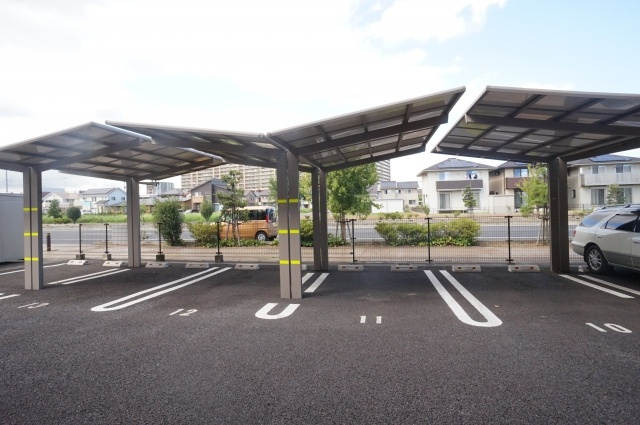 ル・レーブAの駐車場