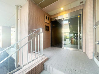 【エントランス】