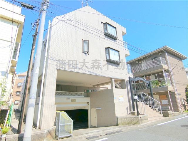 ファミール石井の外観