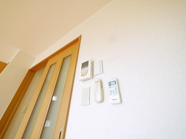 アムール Halekulaniのセキュリティ|モニター付インターホンです