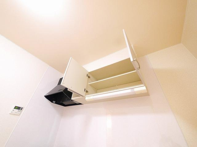 アムール Halekulaniのキッチン|コンパクトなキッチンで掃除もラクラク