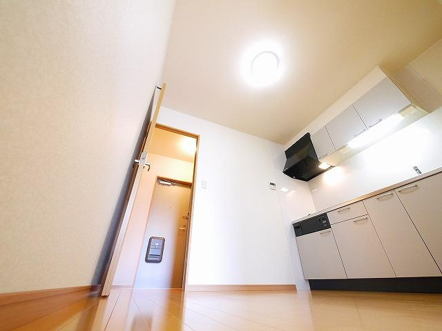 アムール Halekulaniの寝室|開放的な寝室です