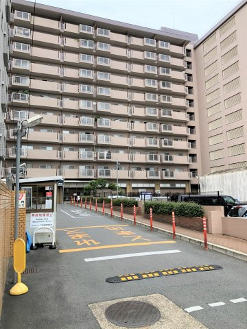 ☆即入居可能☆眺望＆陽当たり良好☆東南角住戸☆マンション１階はスーパーあり☆メガロコープ西陣Ａ棟の外観|外観