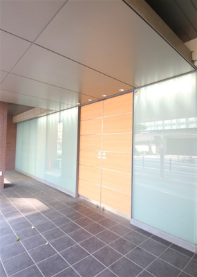 【エントランス】 | クロスレジデンス大阪新町