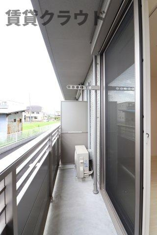 グランメゾンのバルコニー|洗濯物もよく乾きそうな、陽当たり良好なバルコニーです！