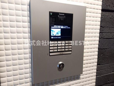 【エントランス】 | CREST TAPP 神戸湊町 NOIR